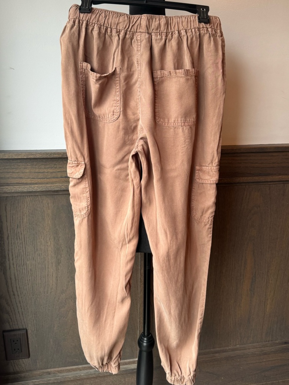 Love Tree Women's Tan Cargo drawstring joggers Large - Picture 2 of 5